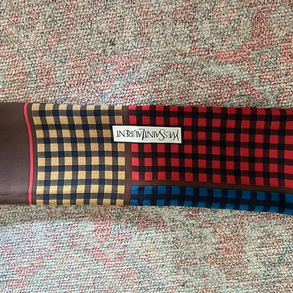 YSL Vintage Authentic Luxury YVES SAINT LAURENT Square 100% Silk Scarf 30X30in - Picture 6 of 14
